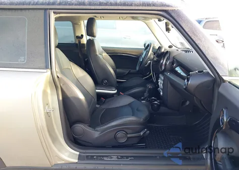 2008 Mini Cooper S z USA, uszkodzony, nr VIN WMWMF73508TV34381